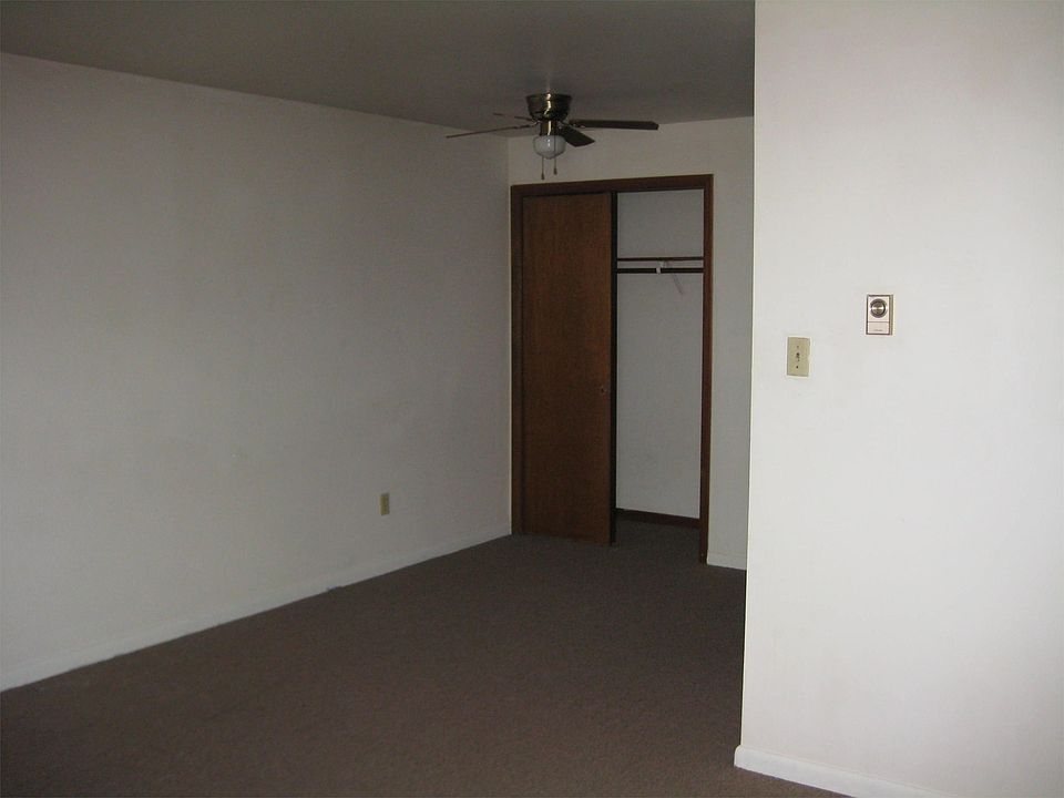 2nd image of 7536 Linden Ave APT 5