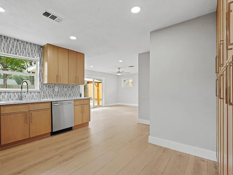 5451 Redstart St — Photo 10