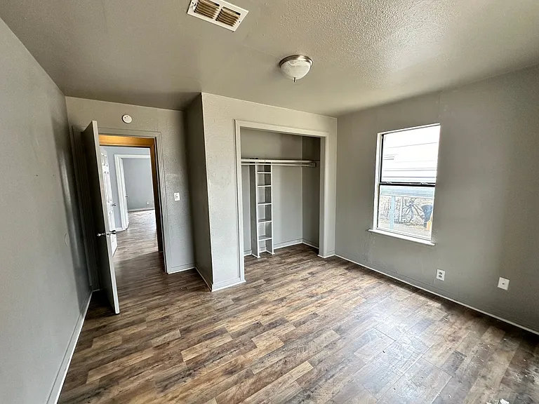 1903 S Highland St — Photo 6