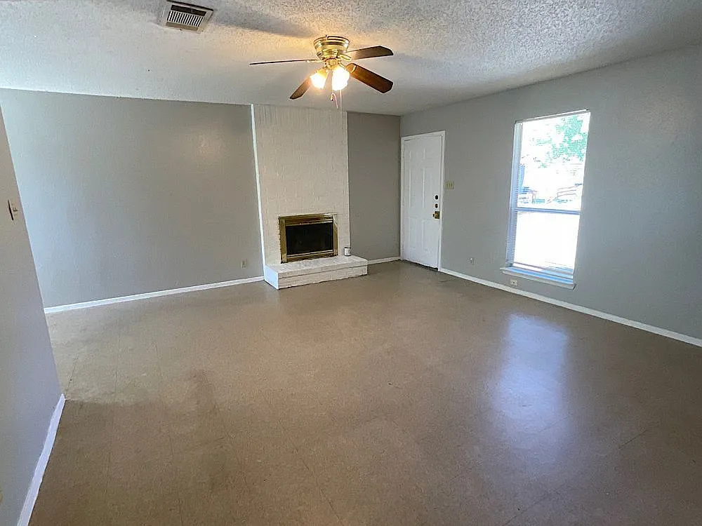 2 bed, 2.0 bath, 950 sqft, $1,400 — Photo 3
