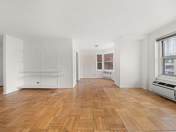 4th image of 440 E 79th St APT 15D