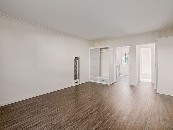 2nd image of 1249 N Edgemont St APT 10