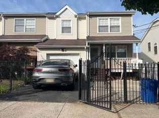 277 Muhammad Ali Ave, Newark, NJ 07108