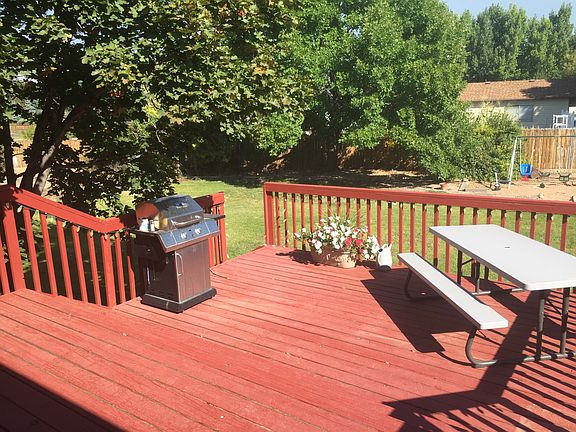 400 foot two level deck