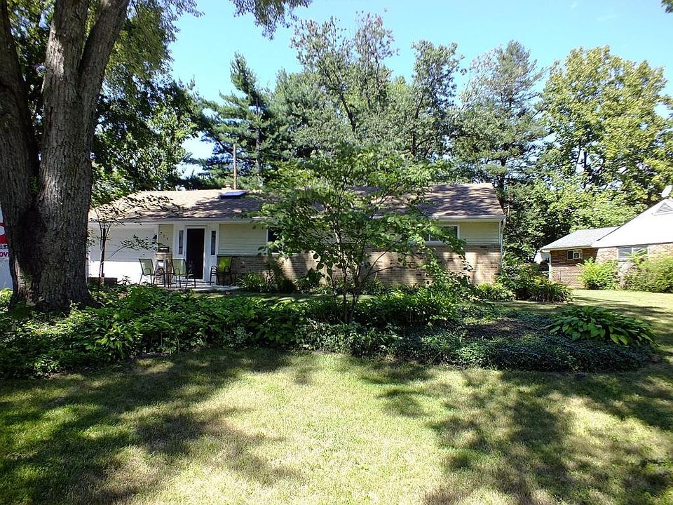 1st image of 329 Iroquois Park Pl