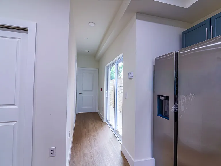 808 N Preston St — Photo 37