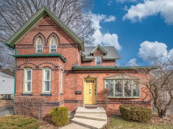 13 Finn St, Northampton, MA 01060