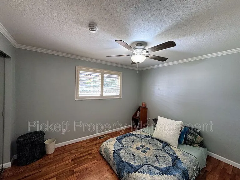 2270 Madrona Dr SE — Photo 14