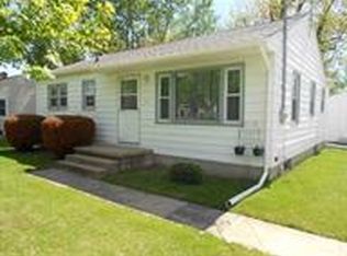 207 2nd St, Washburn, IA 50702