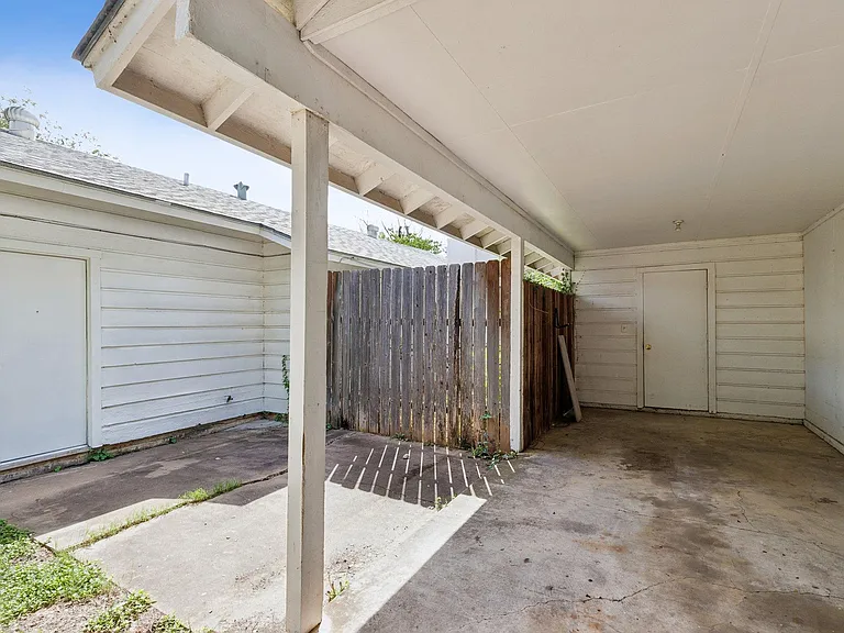 4713 Sagebrush Trl #B — Photo 10
