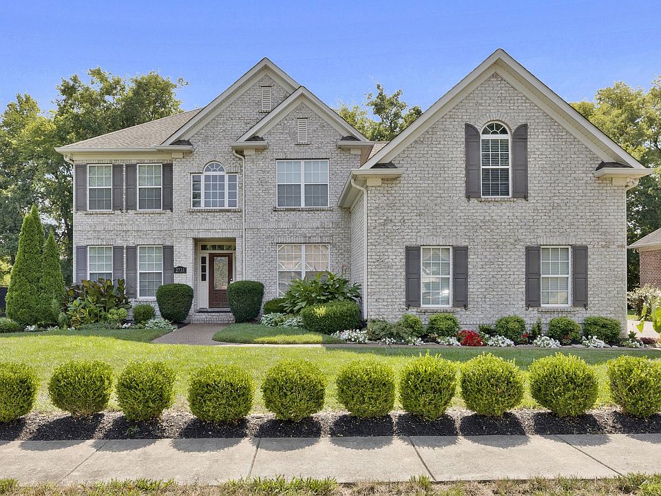 1st image of 2733 Avington Ct