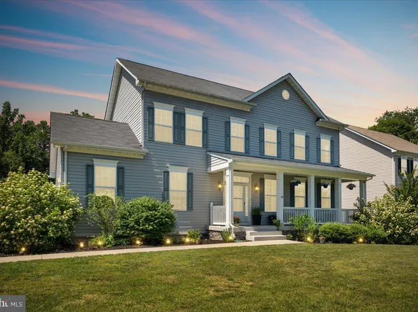 207 Finch Dr, Prince Frederick, MD 20678