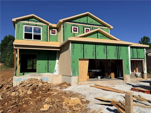 12202 Emerald St, Olathe, KS 66061