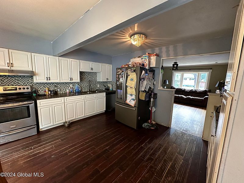 5th image of 20 Huckleberry Lane