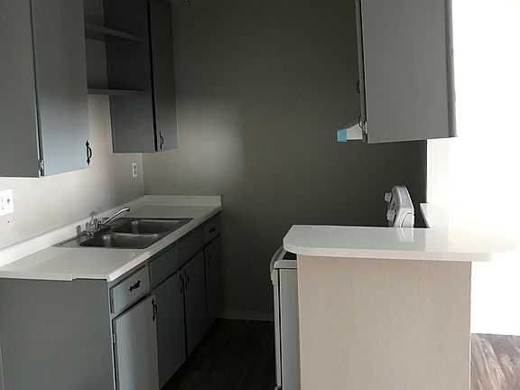 5th image of 1483 E Lynwood Dr APT 18