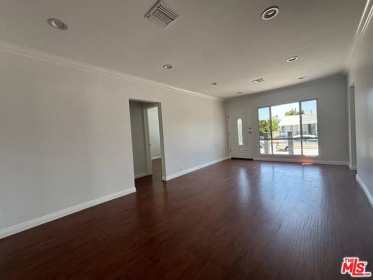 6537 Teesdale Ave — Photo 8
