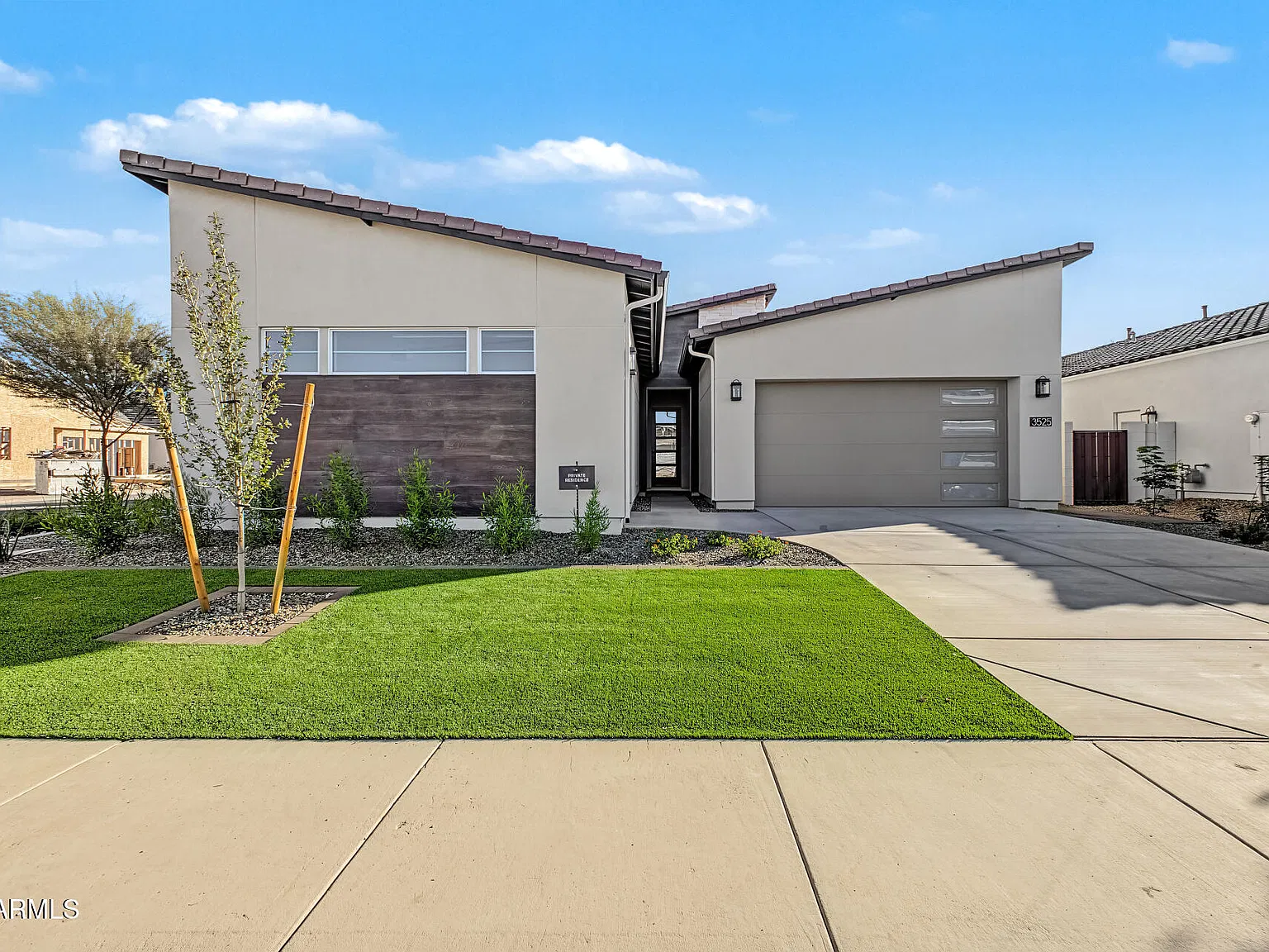 4 bed, 2.5 bath, 2129 sqft, $3,195 — Photo 2