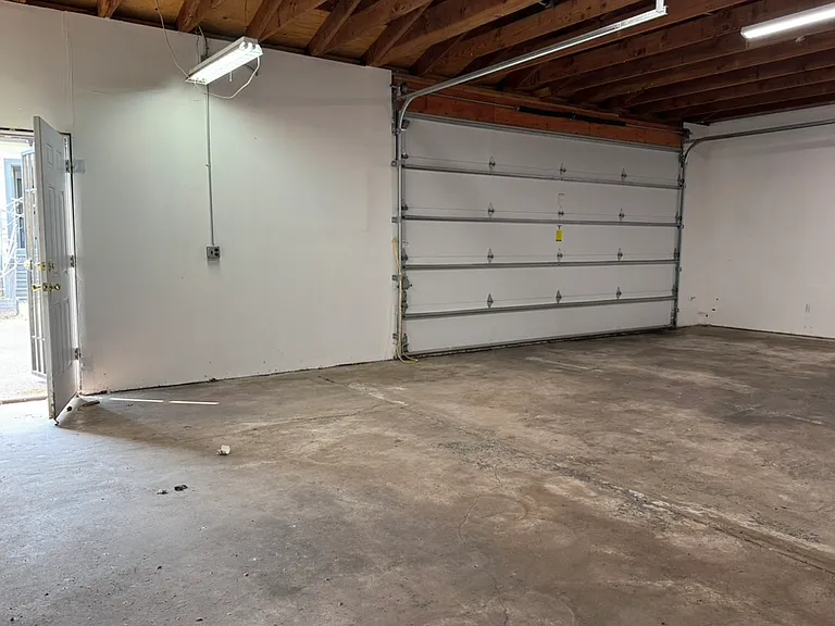 510 NE 80th Ave — Photo 36