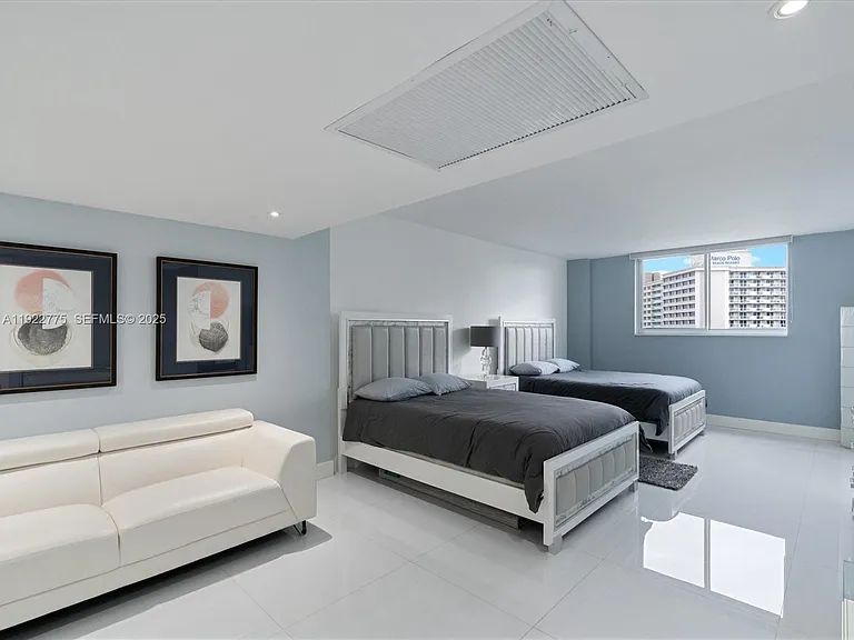 19370 E Collins Ave #627 — Photo 8
