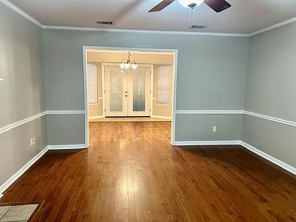 4th image of 3400 Zephyr Dr
