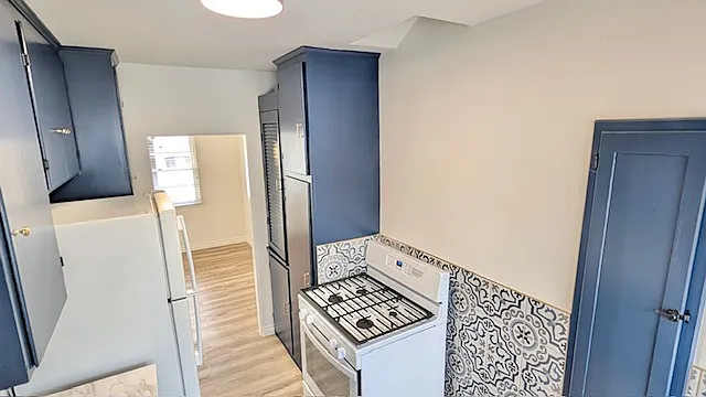 2204 E St — Photo 10