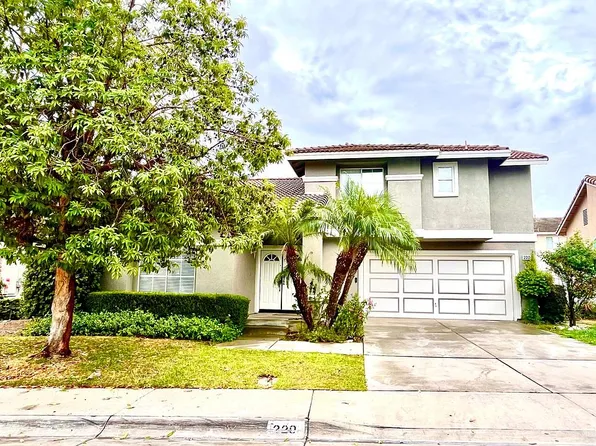 220 Suffolk St, Corona, CA 92882