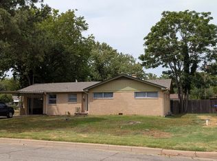 2650 W Wilson Dr, Wichita, KS 67204