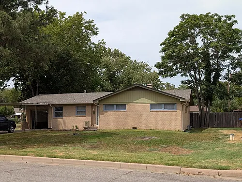2650 W Wilson Dr Photo 1