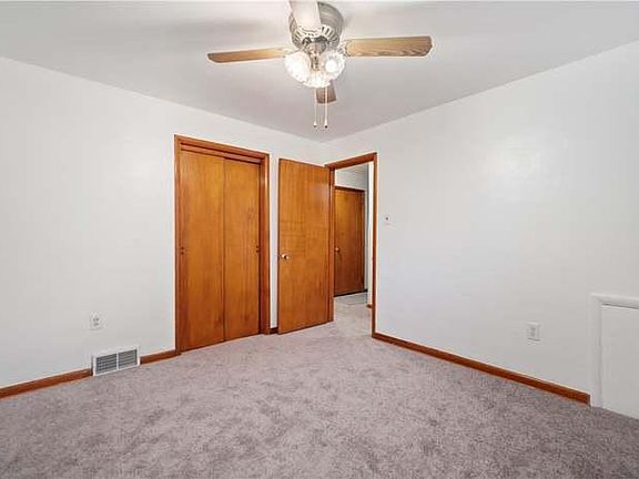3rd image of 3008 Stafford St