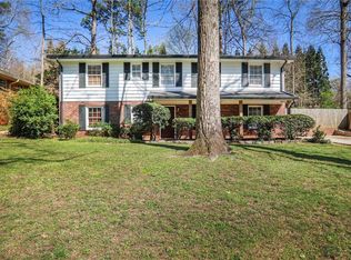 933 Vistavia Cir, Decatur, GA 30033