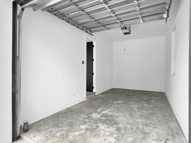 5117 NW 3rd Ave — Photo 31