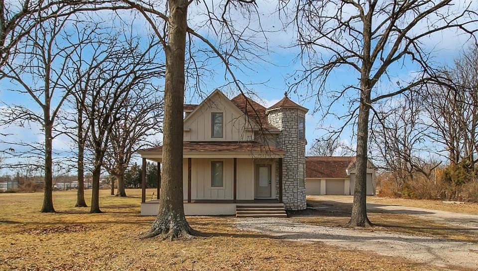 1st image of 204 N 32nd St