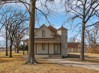 204 N 32nd St, Parsons, KS 67357