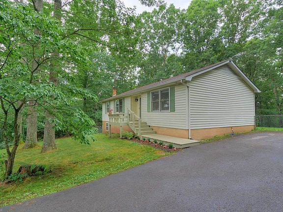 2nd image of 502 Mabry Ln