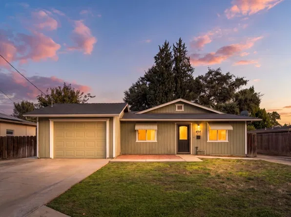 494 Sycamore Ave, Gustine, CA 95322