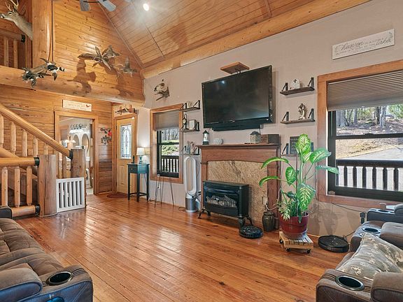 15th image of this home