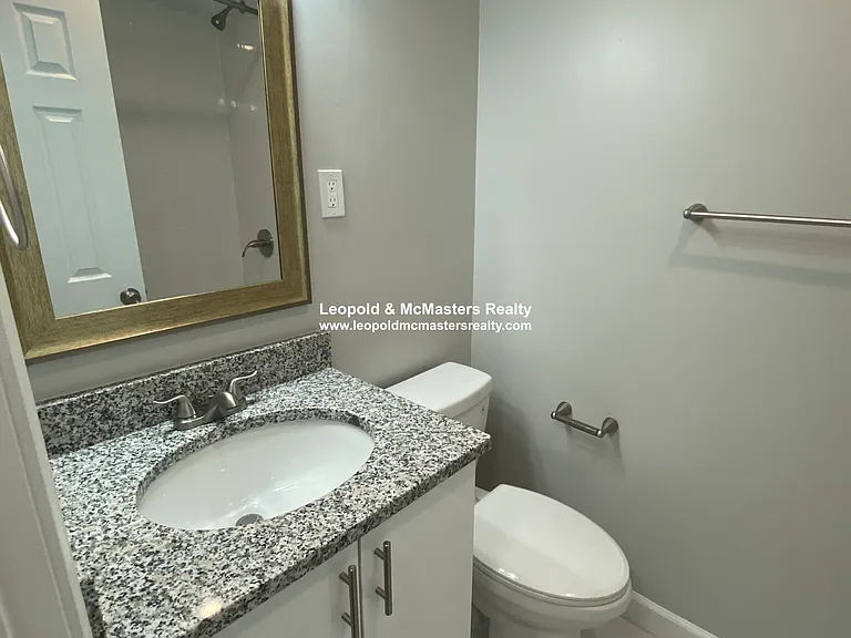 519 Washington St #6 — Photo 37