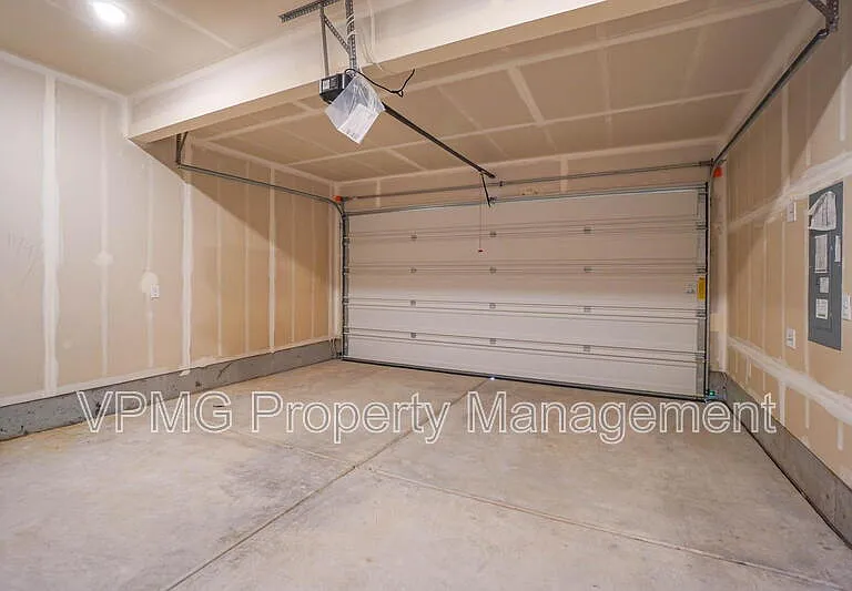18300 NE 14th St — Photo 33