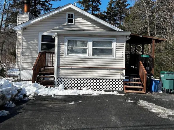 9491 Juniper Dr, Tobyhanna, PA 18466