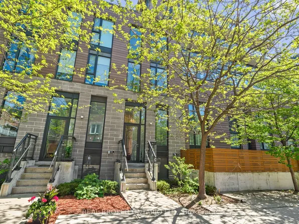 16 Filmic Ln #Townhouse 3, Toronto, ON M4M 3R1