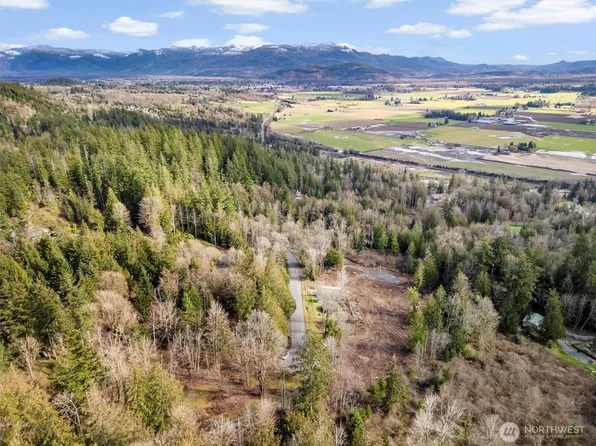 7220 Cliffside Lane, Sedro Woolley, WA 98284