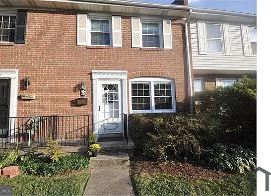 1147 Pelham Wood Rd