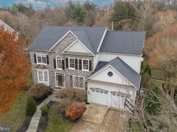 2138 Basswood Dr, Lafayette Hill, PA 19444