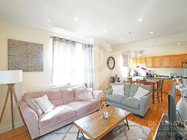 720 6th Ave #2 — Photo 7