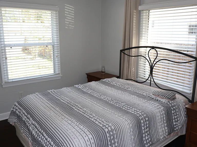 3811 S Drexel Ave — Photo 11
