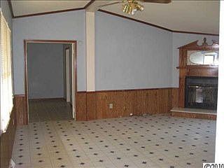 3rd image of 121 Indian Springs Dr