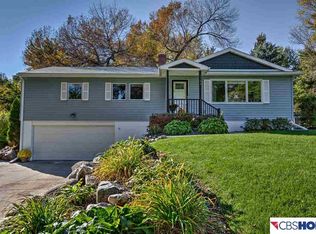 1704 S 94th St, Omaha, NE 68124