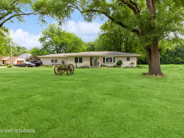 195 N Division St, Braidwood, IL 60408