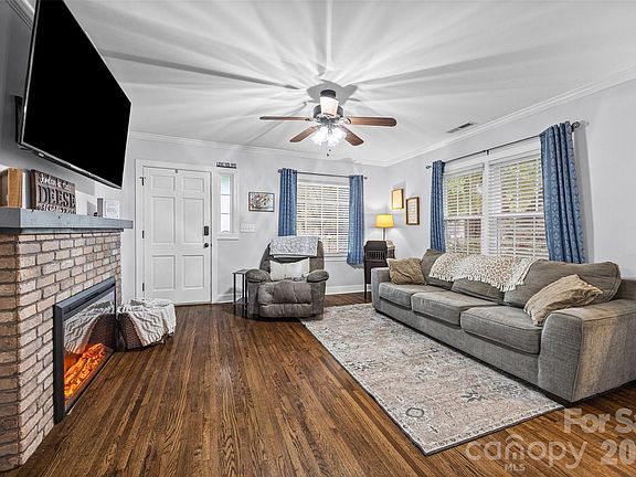 5th image of 5517 E Highway 218