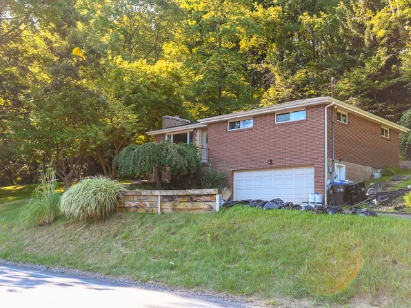 390 Pine Creek Rd, Wexford, PA 15090